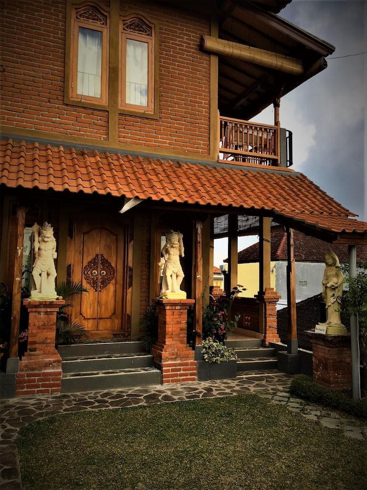 Meme Surung Guesthouse Мундук Экстерьер фото